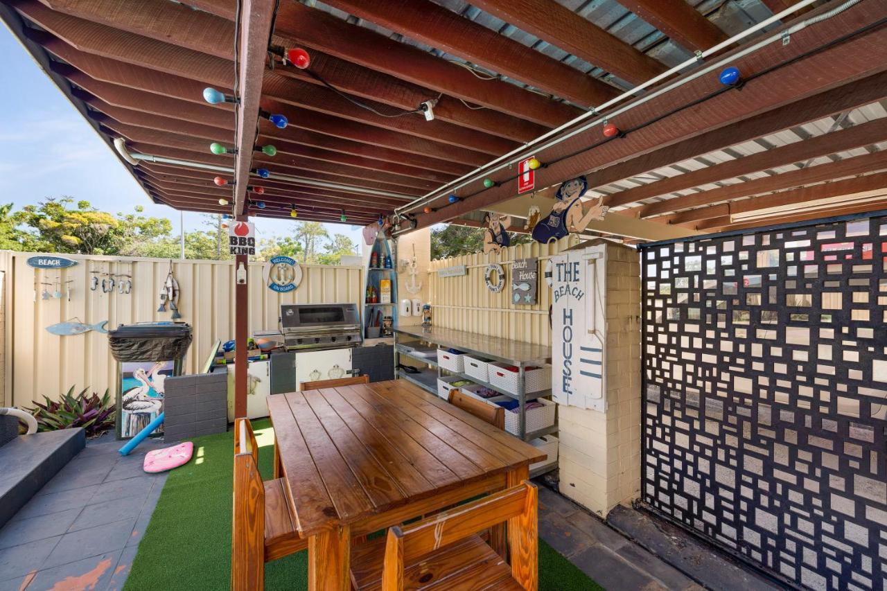 Bundaberg Coral Villa Motor Inn Exterior photo