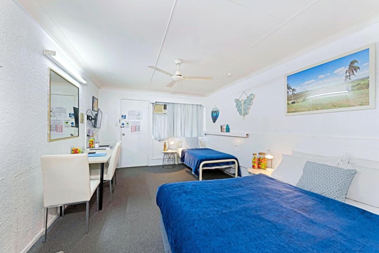 Bundaberg Coral Villa Motor Inn Exterior photo