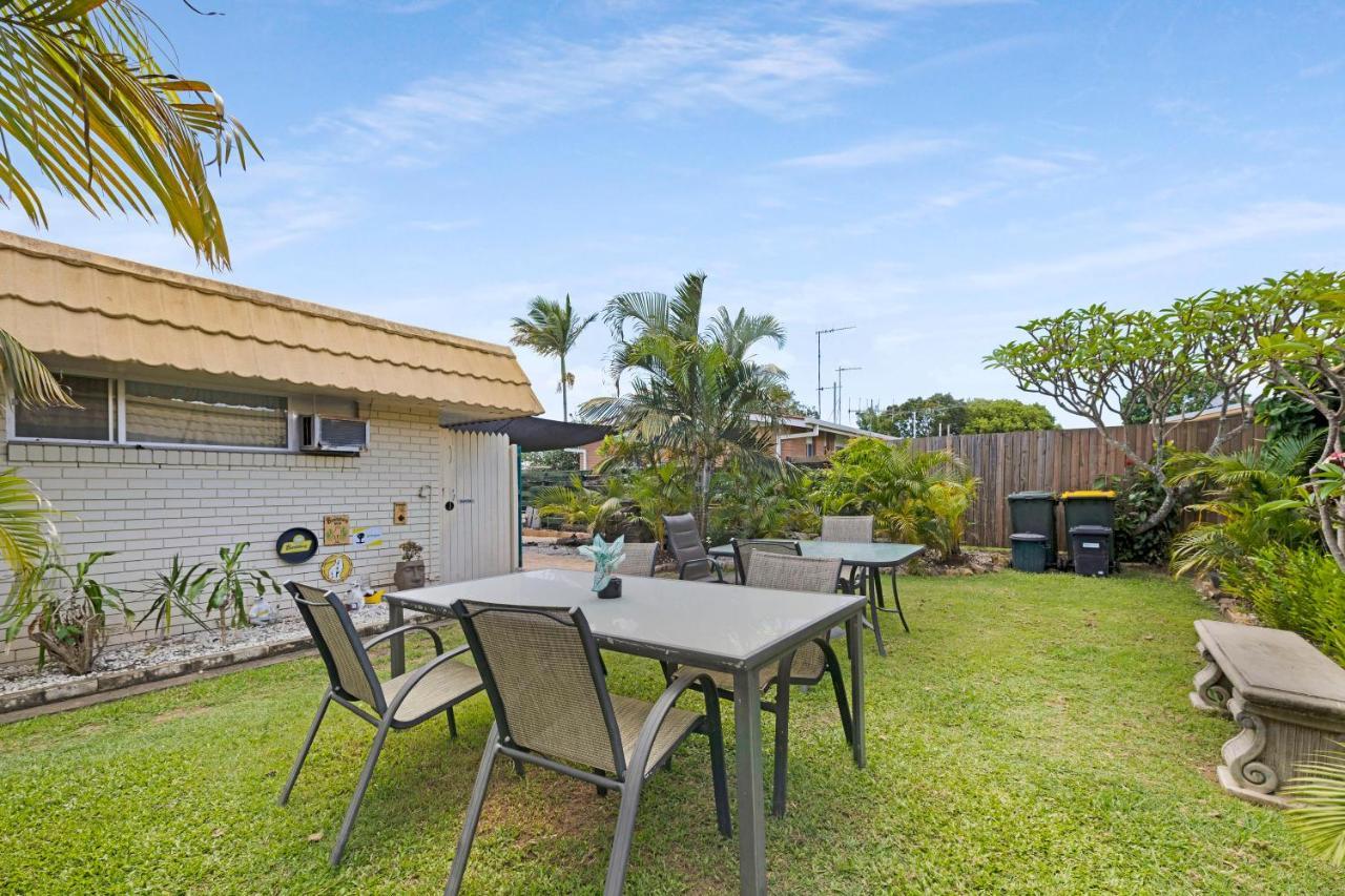 Bundaberg Coral Villa Motor Inn Exterior photo