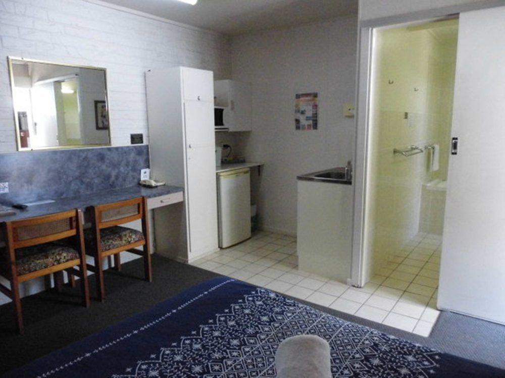 Bundaberg Coral Villa Motor Inn Exterior photo